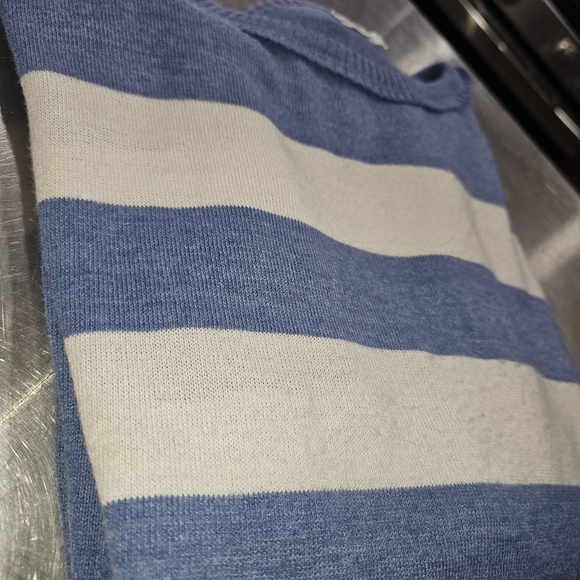 Blue and Cream Women's Sweater - Picture 5 of 9